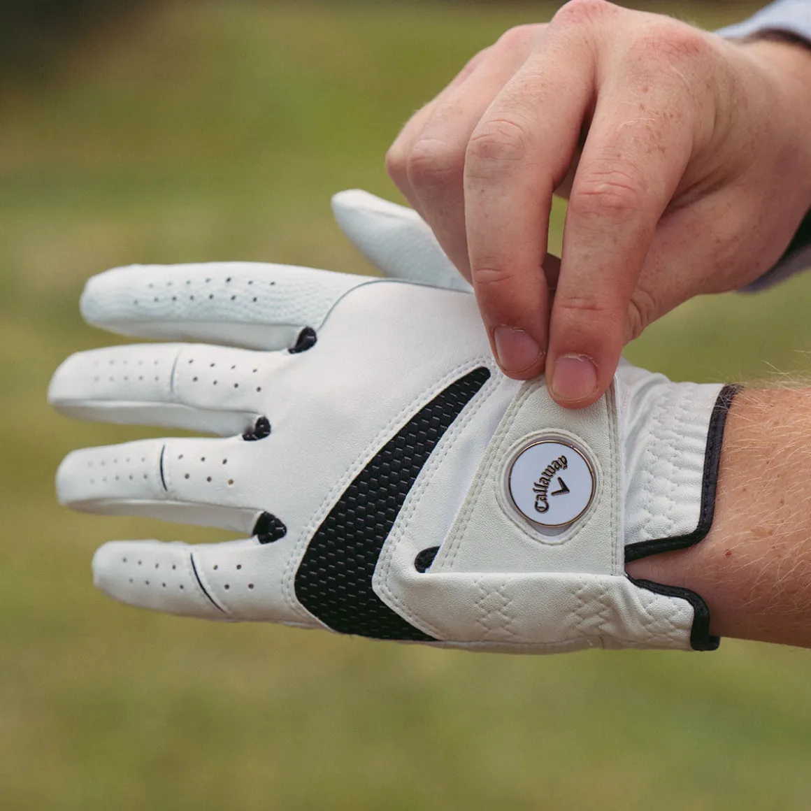 callaway_mens_syntech_gol_3.webp Callaway Men's SYNTECH Golf Glove