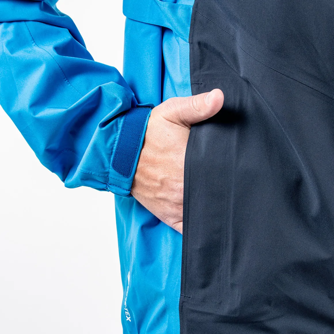 galvin_green_mens_armstro_30-5.webp Galvin Green Men's Armstrong Waterproof Golf Jacket