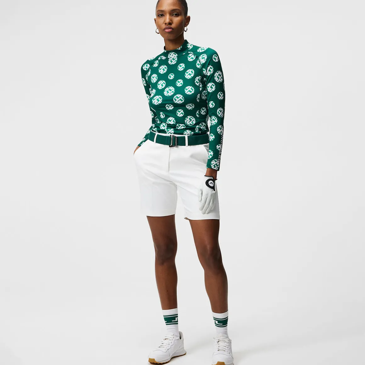 jlindeberg_ladies_gwen_go_3.webp J.Lindeberg Ladies Gwen Golf Shorts