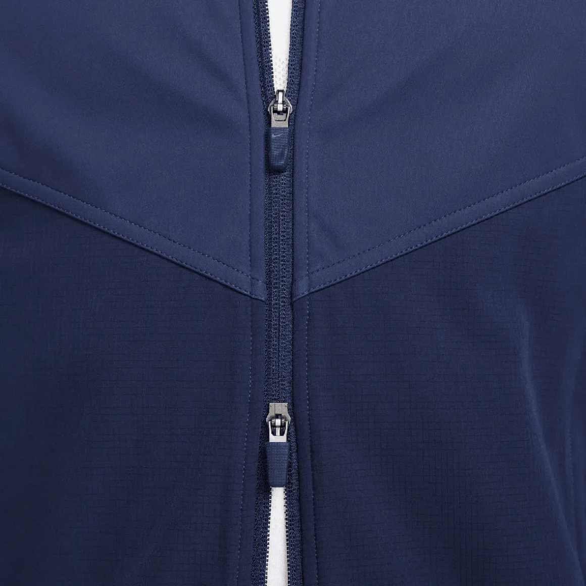 nike_mens_tour_essential__4.webp Nike Men's Tour Essential Golf Jacket