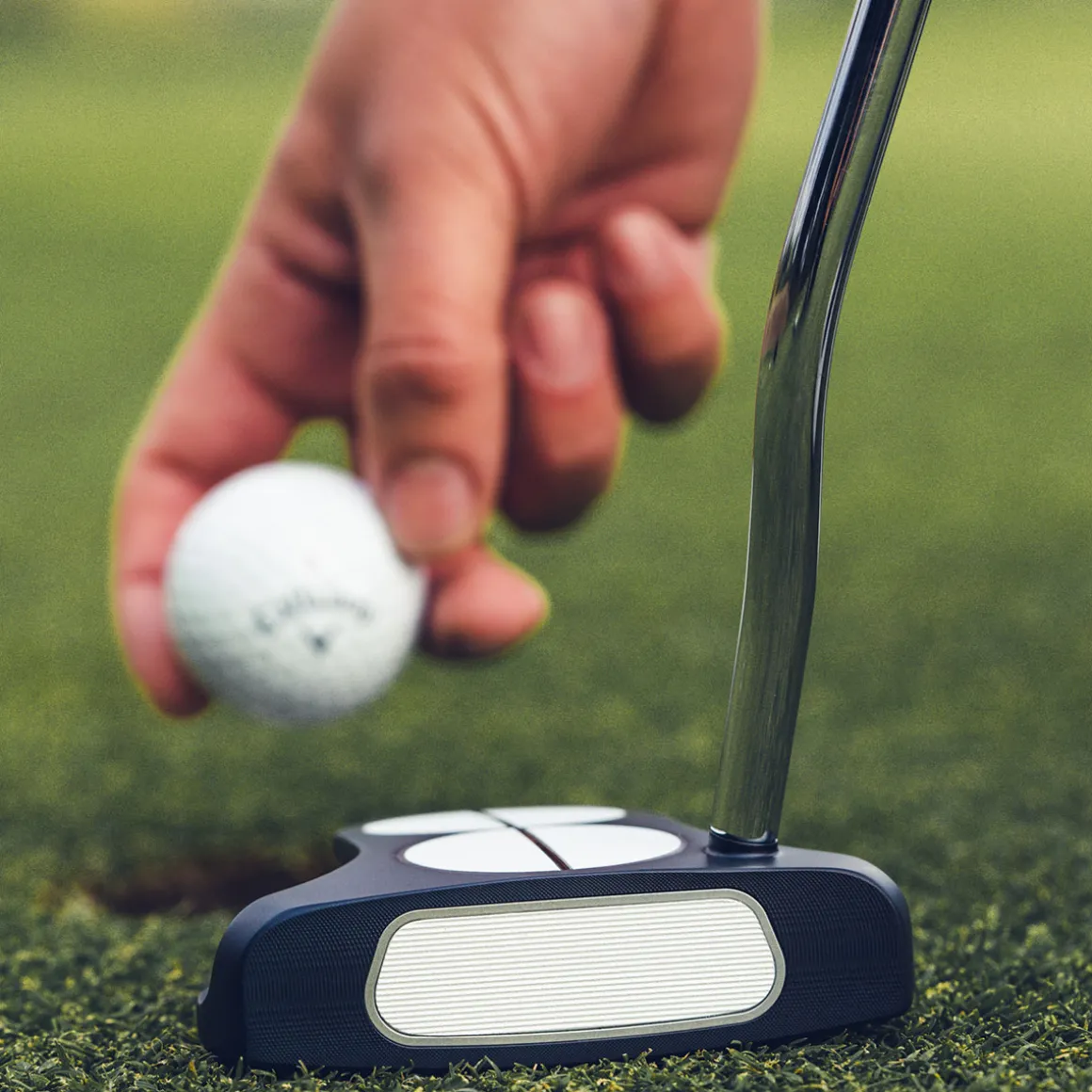 odyssey_aione_ball_db_pis_7.webp Odyssey Ai-ONE 2-Ball DB Pistol Golf Putter
