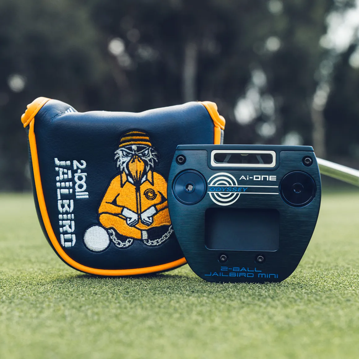 odyssey_aione_ball_jailbi_9.webp Odyssey Ai-ONE 2-Ball Jailbird Mini Double Bend Pistol Golf Putter