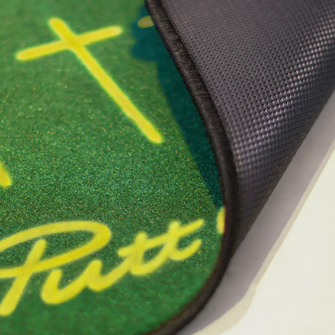 puttout_deluxe_golf_putti_4-1.webp PuttOUT Deluxe Golf Putting Mat