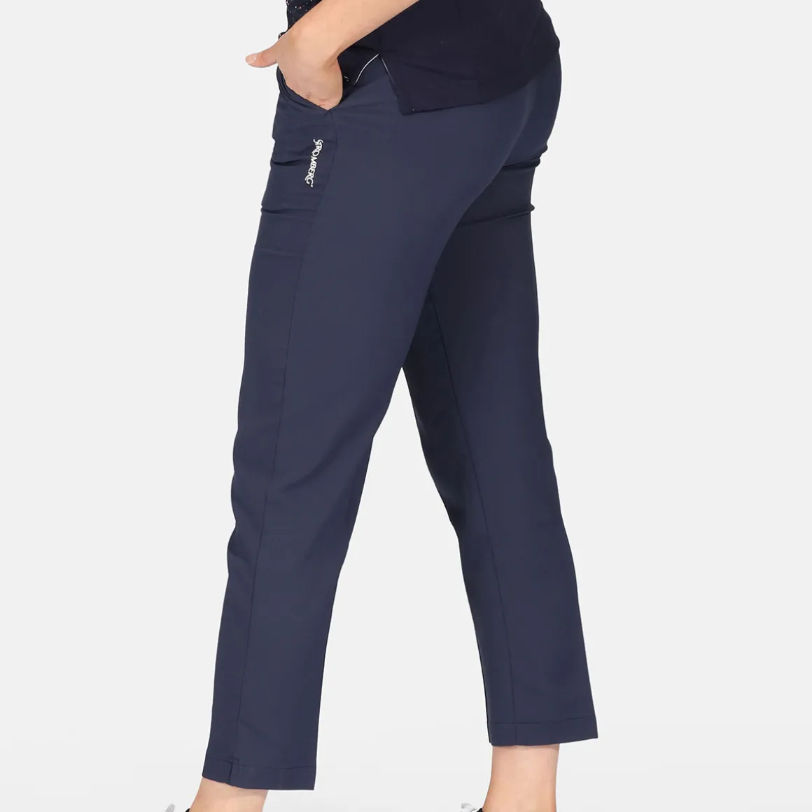 stromberg_ladies_core_cap_2.webp Stromberg Ladies Core Capri Golf Trousers
