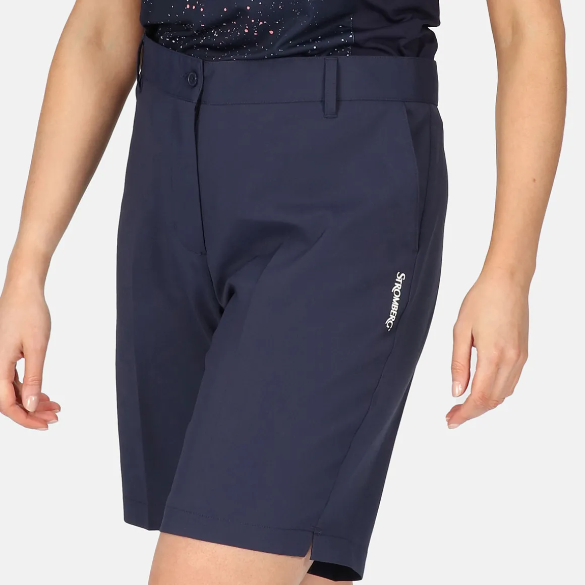 stromberg_ladies_core_gol_9-2.webp Stromberg Ladies Core Golf Shorts
