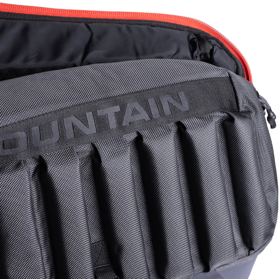 sun_mountain_kube_travel__11.webp Sun Mountain KUBE Travel Cover