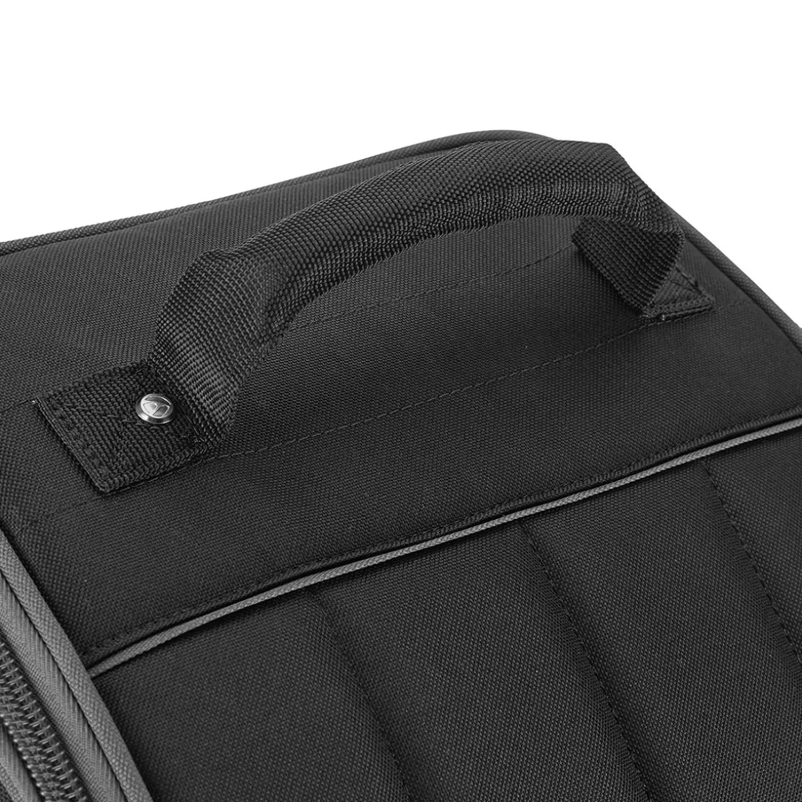 taylormade_performance_go_3.webp TaylorMade Performance Golf Travel Cover