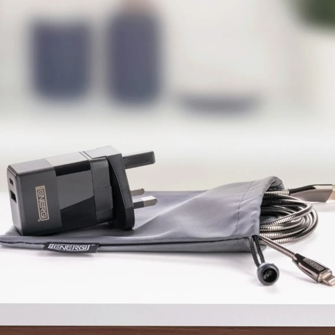 tech_energi_uk_dual_usb_m_3.webp Tech Energi UK Dual USB Mains Charger