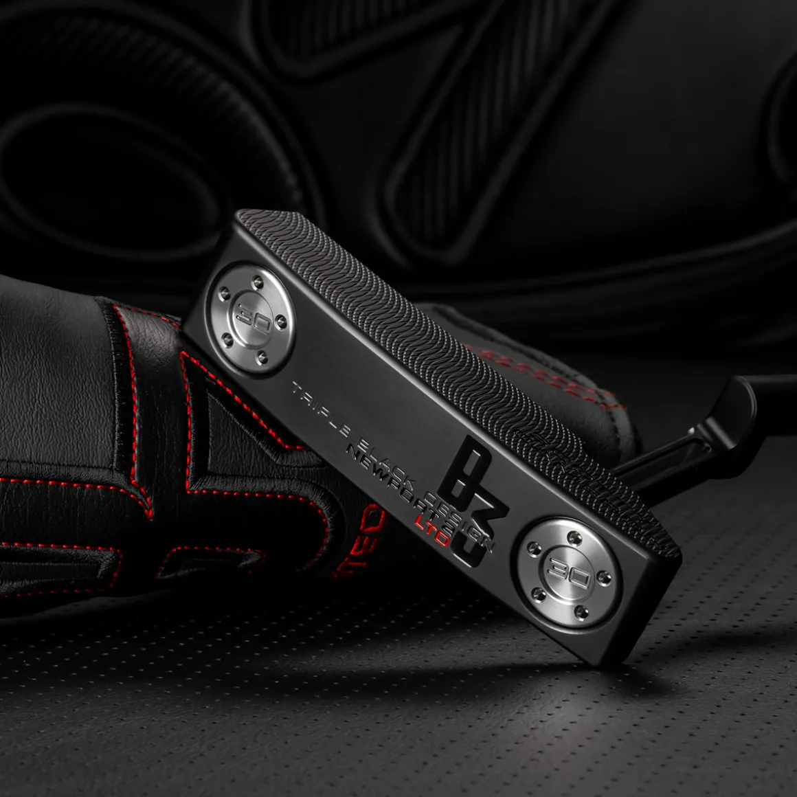 titleist_scotty_cameron_l_6.webp Titleist Scotty Cameron Limited Edition B3 Triple Black Newport 2 Golf Putter